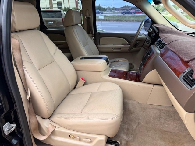 Chevrolet Avalanche Vehicle Full-screen Gallery Image 14