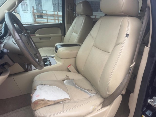 Chevrolet Tahoe Vehicle Full-screen Gallery Image 09