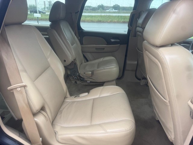 Chevrolet Tahoe Vehicle Full-screen Gallery Image 11