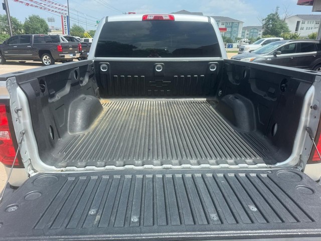 Chevrolet Silverado 1500 Vehicle Full-screen Gallery Image 11