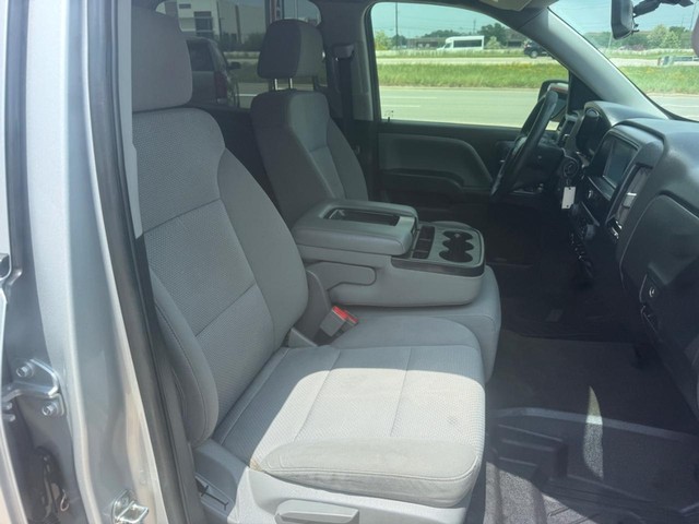 Chevrolet Silverado 1500 Vehicle Full-screen Gallery Image 13