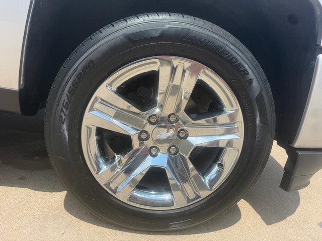 Chevrolet Silverado 1500 Vehicle Full-screen Gallery Image 14