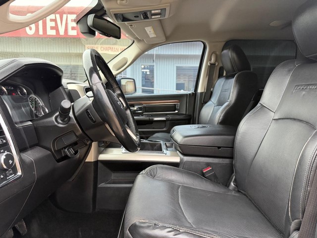 Ram 2500 Vehicle Full-screen Gallery Image 09