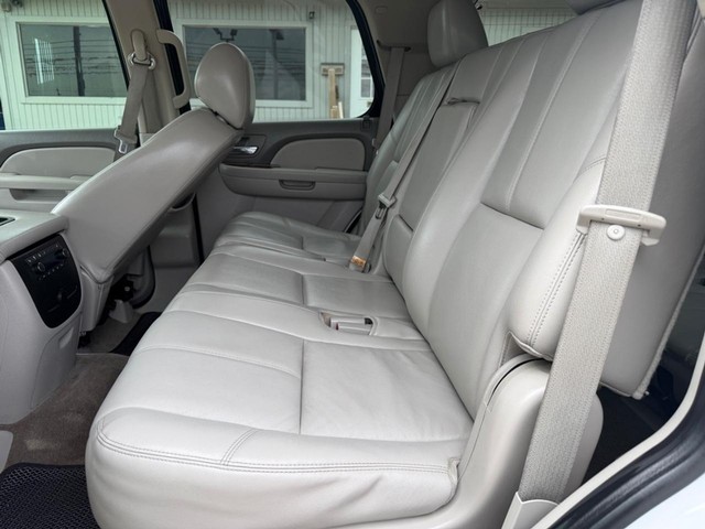 Chevrolet Tahoe Vehicle Full-screen Gallery Image 11