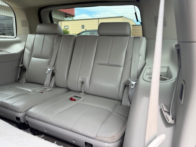 Chevrolet Tahoe Vehicle Full-screen Gallery Image 12