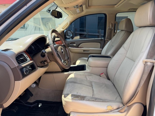 Chevrolet Tahoe Vehicle Full-screen Gallery Image 09