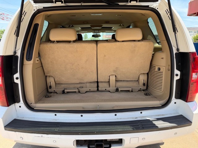 Chevrolet Tahoe Vehicle Full-screen Gallery Image 13