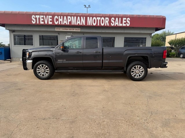 GMC Sierra 2500HD Vehicle Full-screen Gallery Image 02