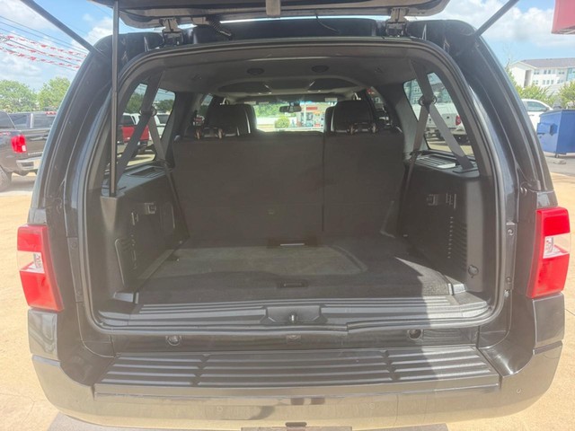 Ford Expedition EL Vehicle Full-screen Gallery Image 13