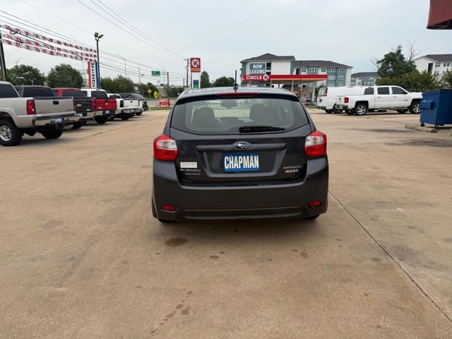 Subaru Impreza Wagon Vehicle Full-screen Gallery Image 04