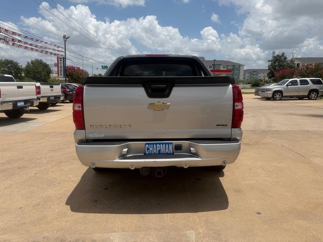 Chevrolet Avalanche Vehicle Full-screen Gallery Image 04