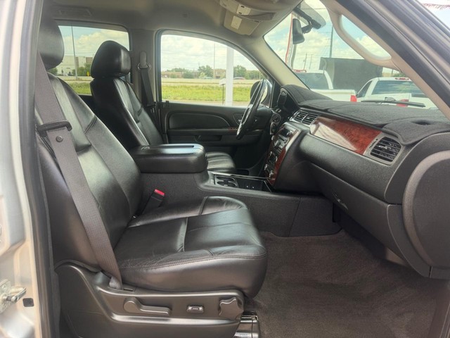 Chevrolet Avalanche Vehicle Full-screen Gallery Image 13