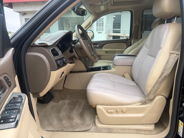 Chevrolet Tahoe Vehicle Full-screen Gallery Image 08