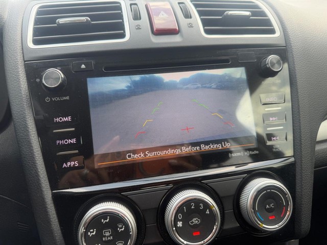 Subaru Forester Vehicle Full-screen Gallery Image 15