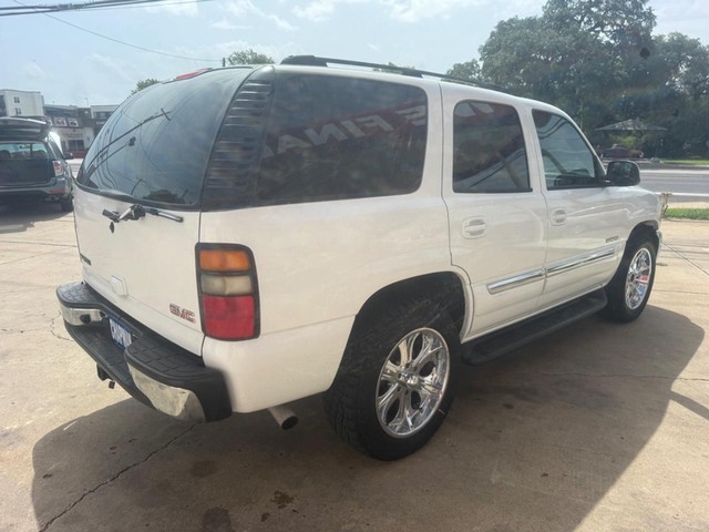 GMC Yukon Vehicle Full-screen Gallery Image 05