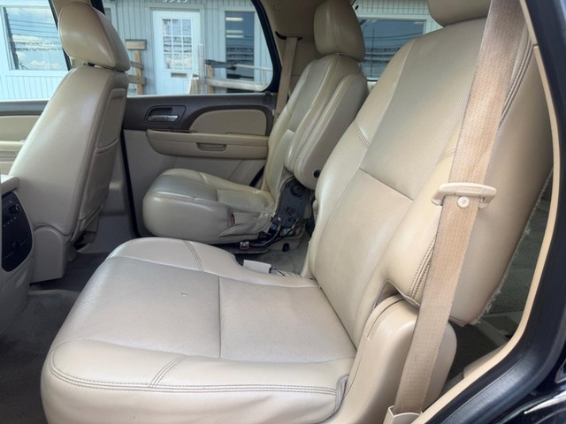 Chevrolet Tahoe Vehicle Full-screen Gallery Image 11