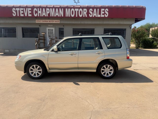 Subaru Forester Vehicle Full-screen Gallery Image 02