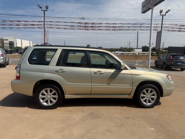 Subaru Forester Vehicle Full-screen Gallery Image 06