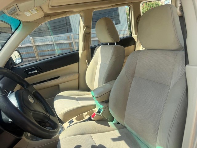 Subaru Forester Vehicle Full-screen Gallery Image 09