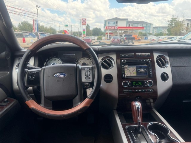 Ford Expedition EL Vehicle Full-screen Gallery Image 10