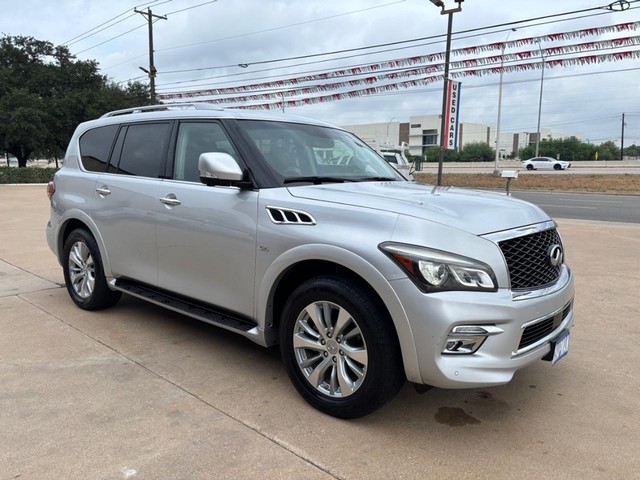 INFINITI QX80 Vehicle Full-screen Gallery Image 06