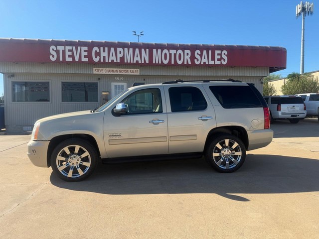 GMC Yukon Vehicle Full-screen Gallery Image 02