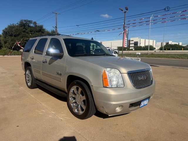 GMC Yukon Vehicle Full-screen Gallery Image 07
