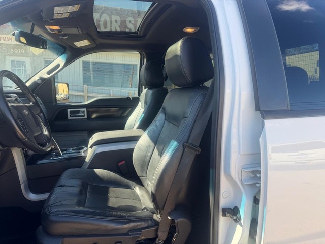 Ford F-150 Vehicle Full-screen Gallery Image 09