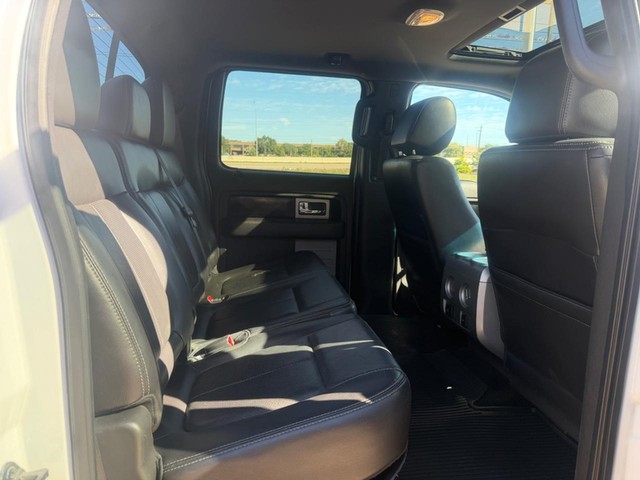 Ford F-150 Vehicle Full-screen Gallery Image 13