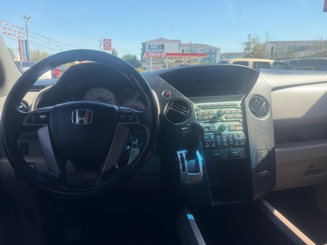 Honda Pilot Vehicle Full-screen Gallery Image 10