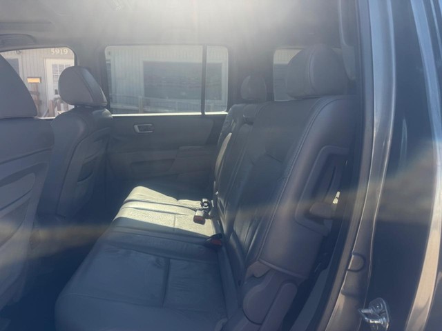 Honda Pilot Vehicle Full-screen Gallery Image 11