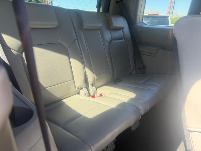 Honda Pilot Vehicle Full-screen Gallery Image 15