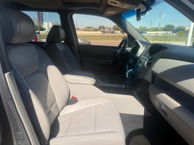 Honda Pilot Vehicle Full-screen Gallery Image 16