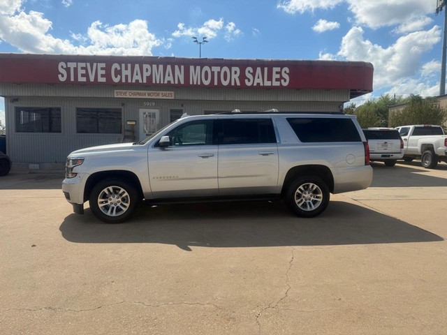 Chevrolet Suburban Vehicle Full-screen Gallery Image 02