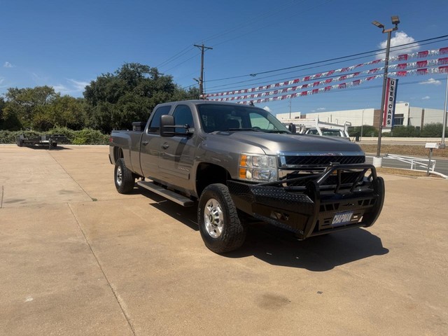 Chevrolet Silverado 2500HD Vehicle Full-screen Gallery Image 07