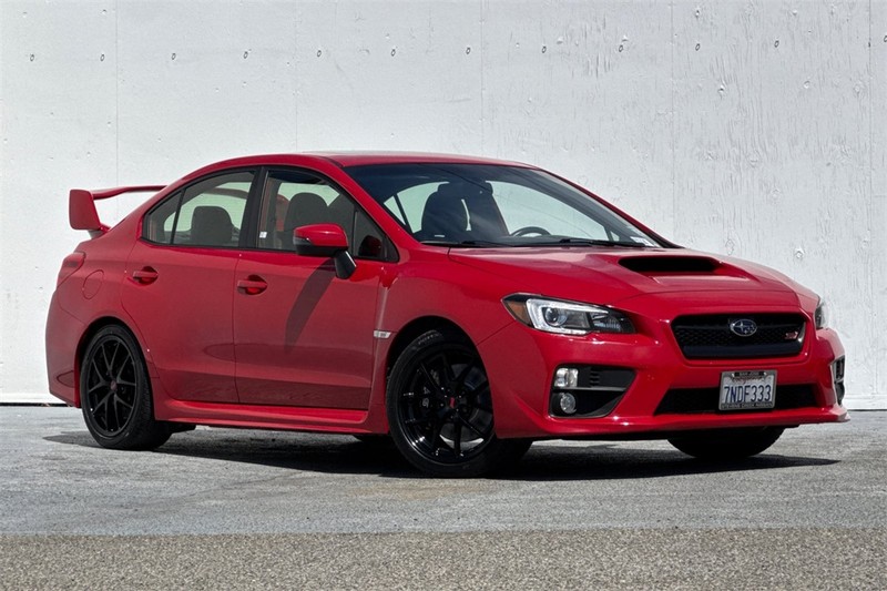 Subaru WRX STI Vehicle Full-screen Gallery Image 02