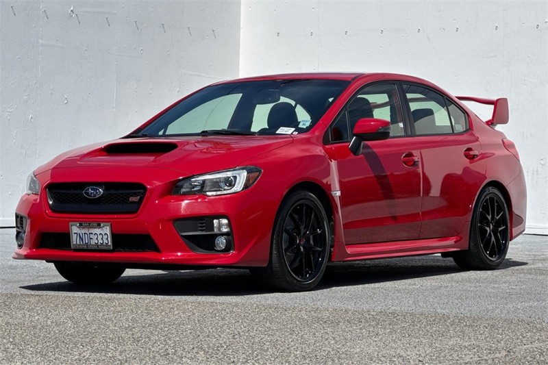 Subaru WRX STI Vehicle Full-screen Gallery Image 08