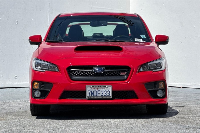 Subaru WRX STI Vehicle Full-screen Gallery Image 09