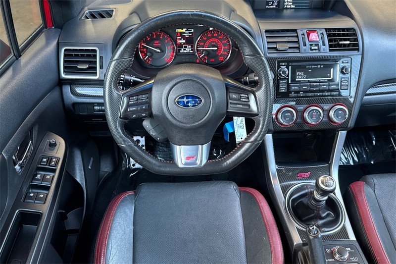 Subaru WRX STI Vehicle Full-screen Gallery Image 14