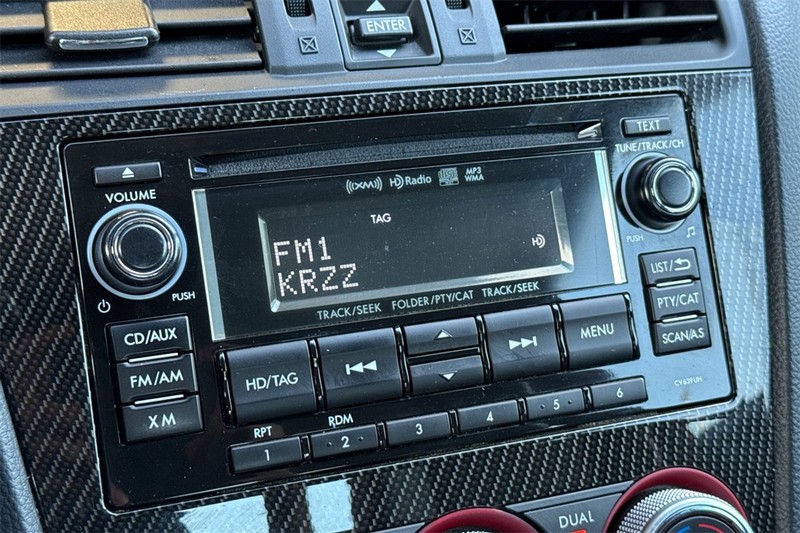 Subaru WRX STI Vehicle Full-screen Gallery Image 17