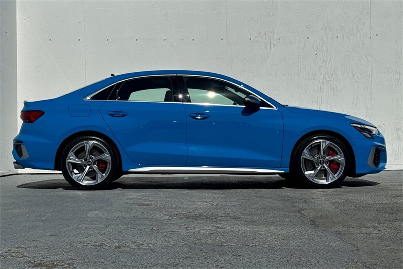 Audi S3 Sedan Vehicle Full-screen Gallery Image 03