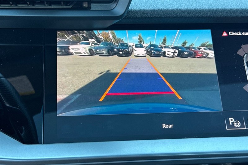 Audi S3 Sedan Vehicle Full-screen Gallery Image 18