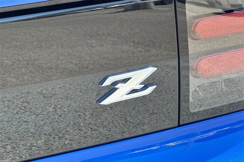 Nissan Z Vehicle Full-screen Gallery Image 25