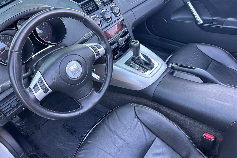 Saturn Sky Vehicle Full-screen Gallery Image 11