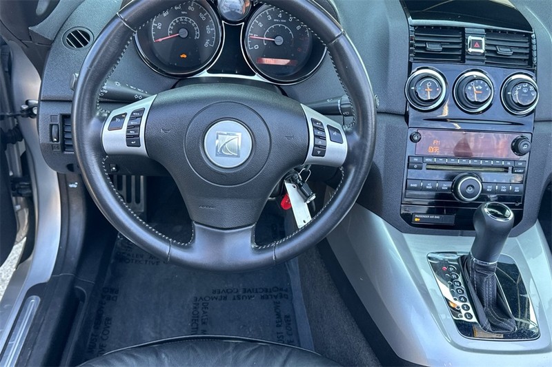 Saturn Sky Vehicle Full-screen Gallery Image 14