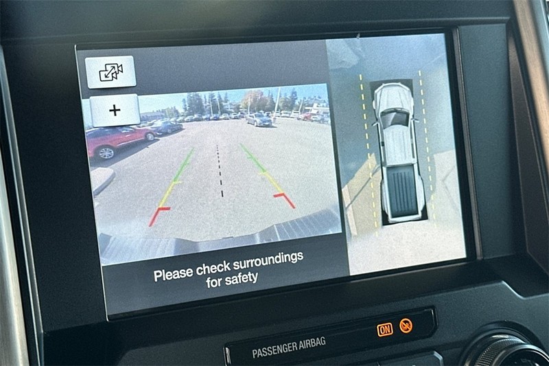 Ford Super Duty F-350 DRW Vehicle Full-screen Gallery Image 19