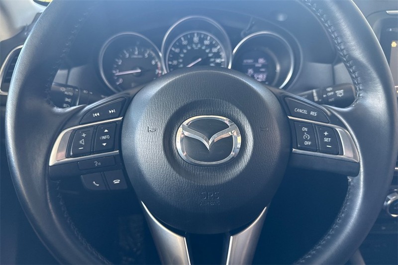 Mazda CX-5 Vehicle Full-screen Gallery Image 22