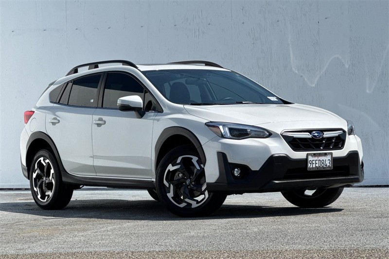 Subaru Crosstrek Vehicle Full-screen Gallery Image 02