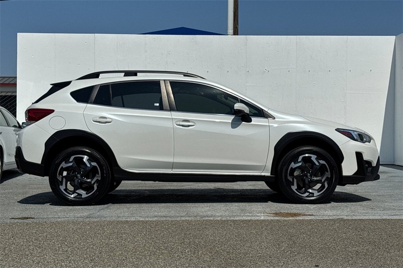 Subaru Crosstrek Vehicle Full-screen Gallery Image 03