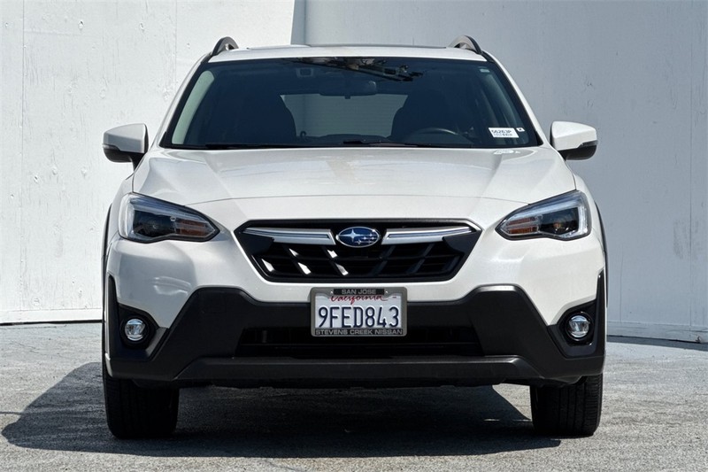 Subaru Crosstrek Vehicle Full-screen Gallery Image 09
